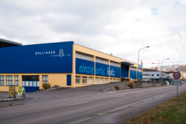 Gebäudebeschriftung Bollinger Furniere 
